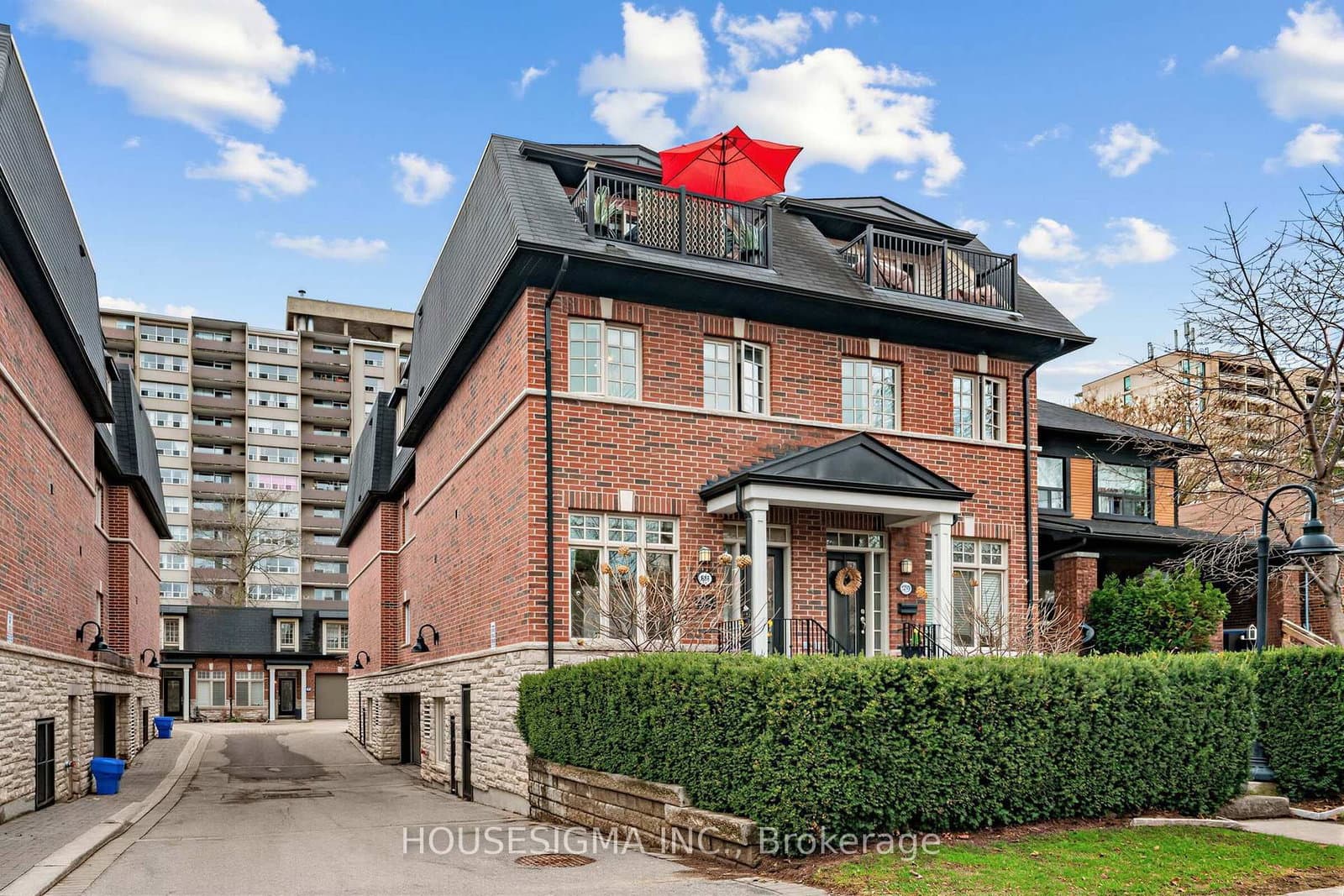 361 Roehampton Avenue - Image 1