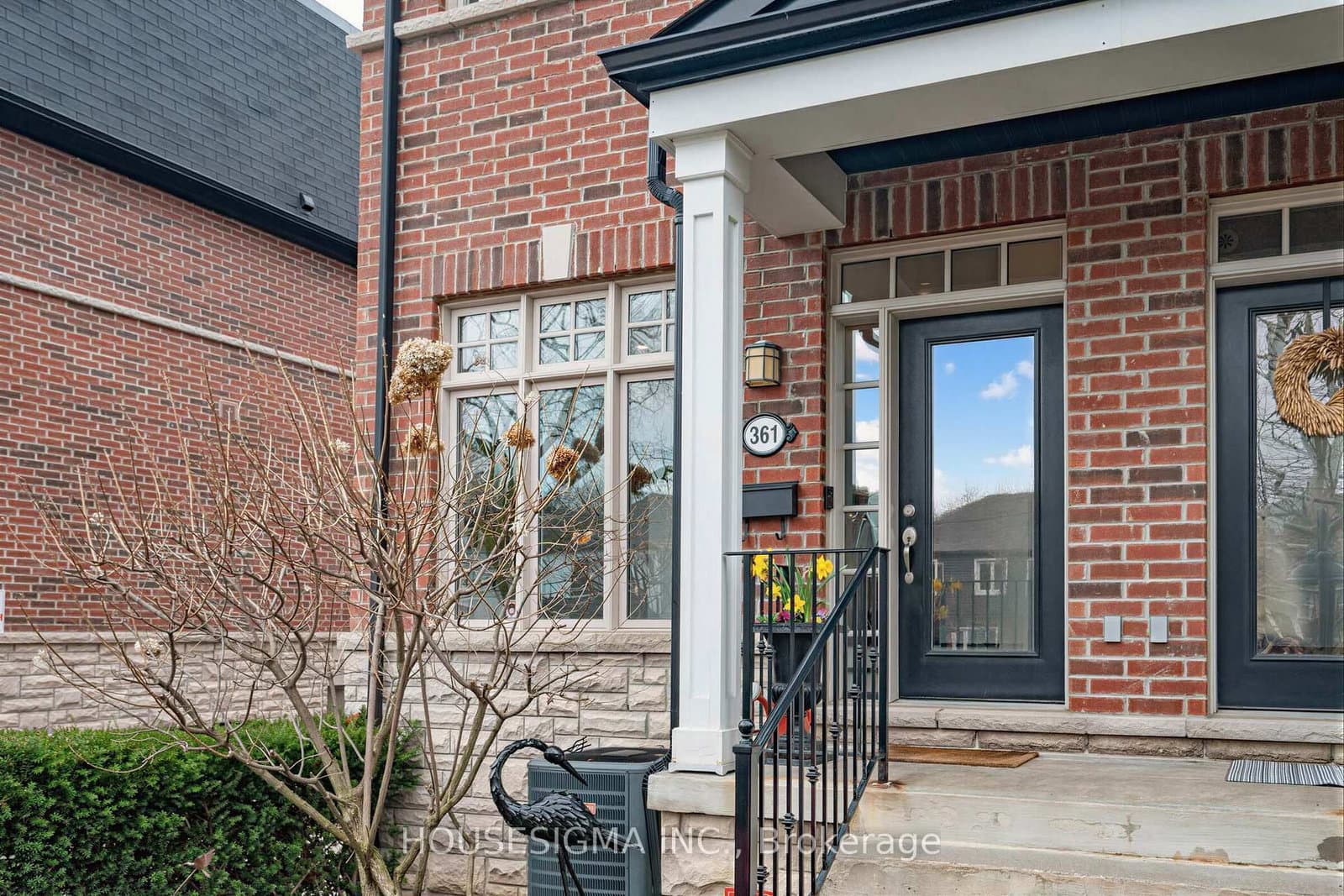 361 Roehampton Avenue - Image 2