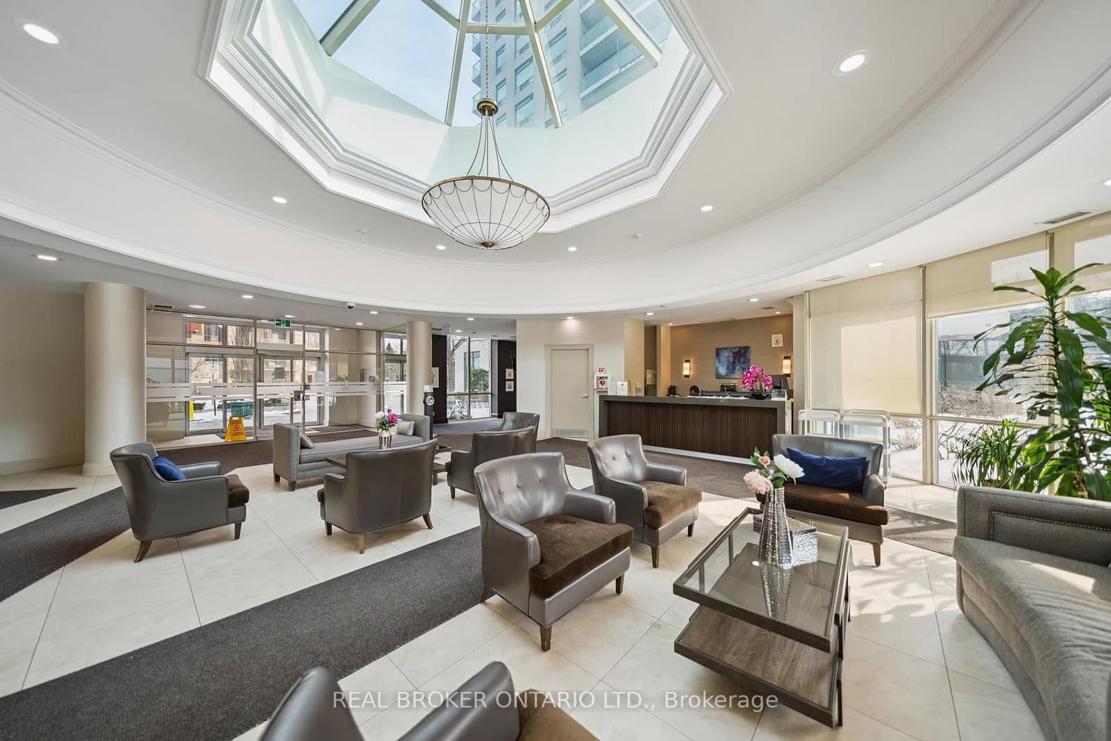 28 Harrison Garden Boulevard, Unit 808 - Image 4