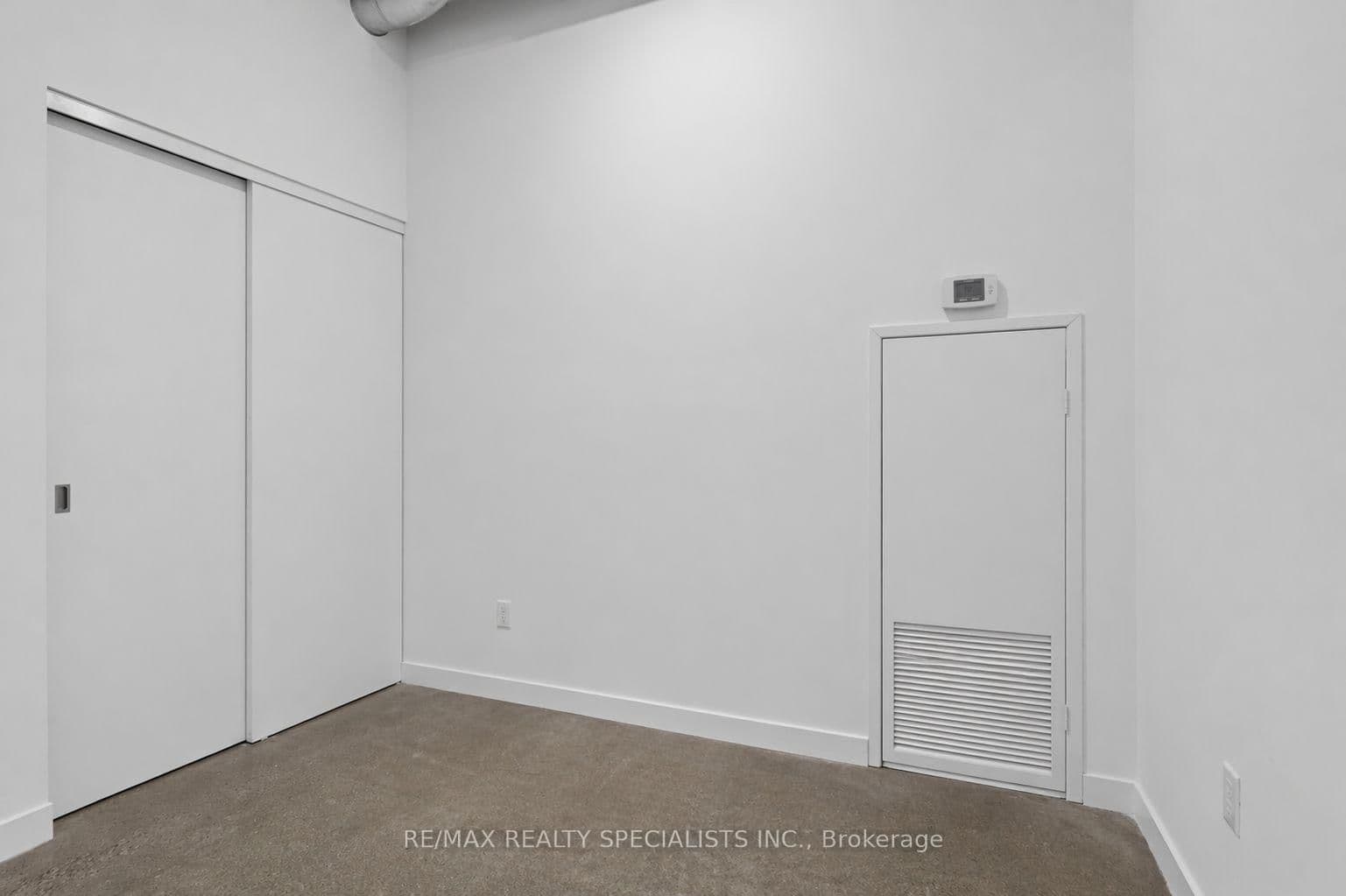 569 King Street E, Unit 301 - Image 6