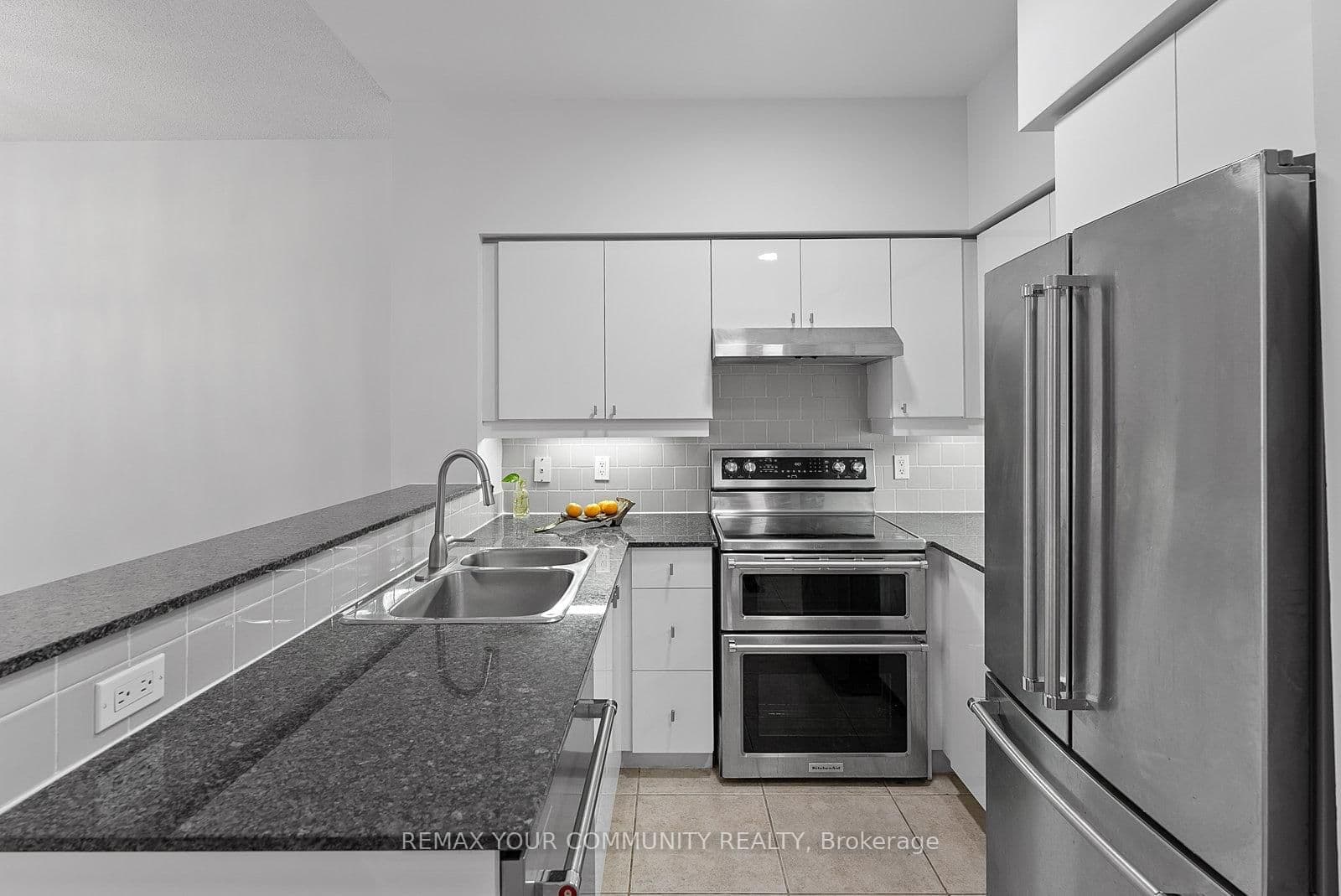 451 Rosewell Avenue S, Unit 105 - Image 5