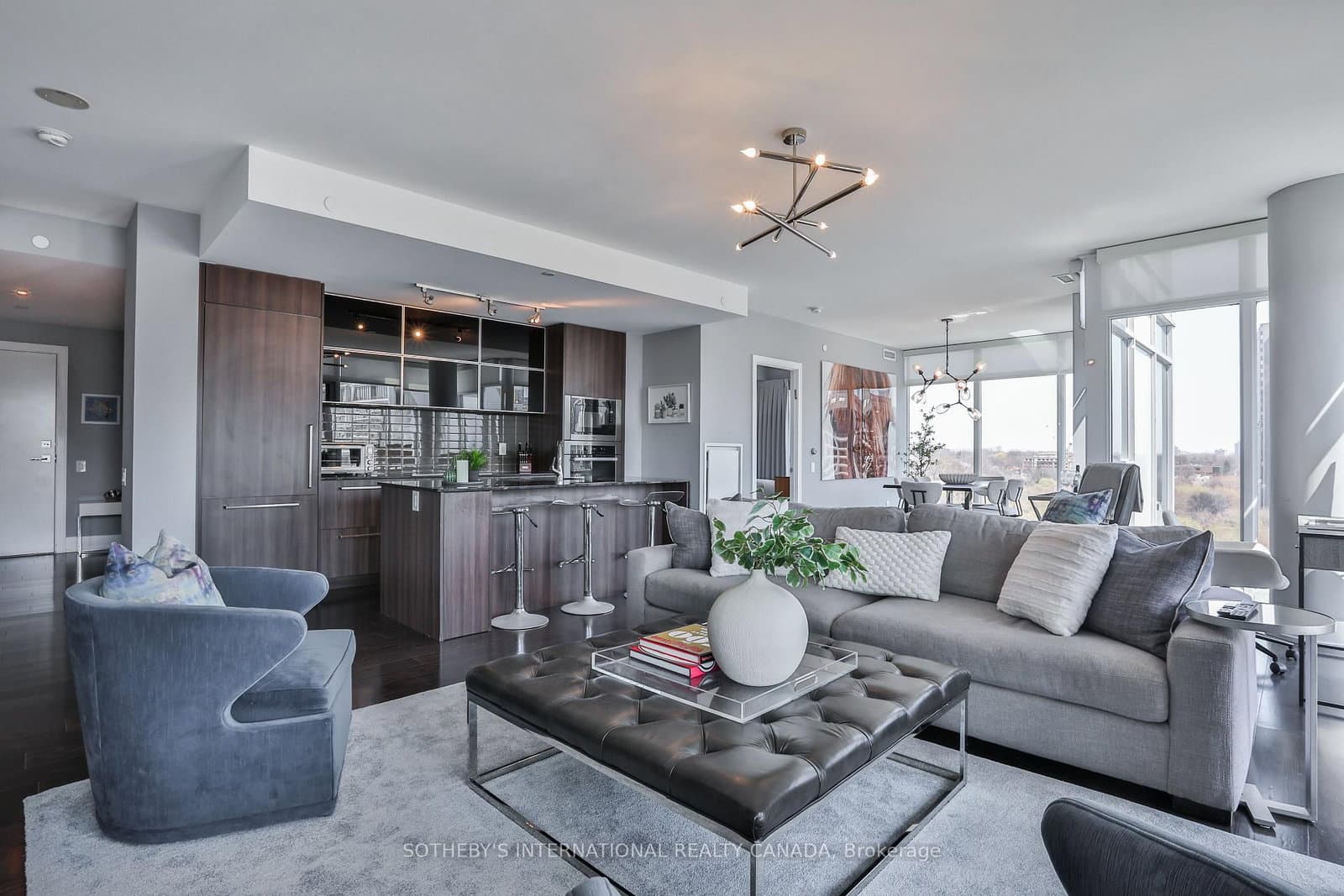 170 Avenue Road, Unit 811 - Image 3