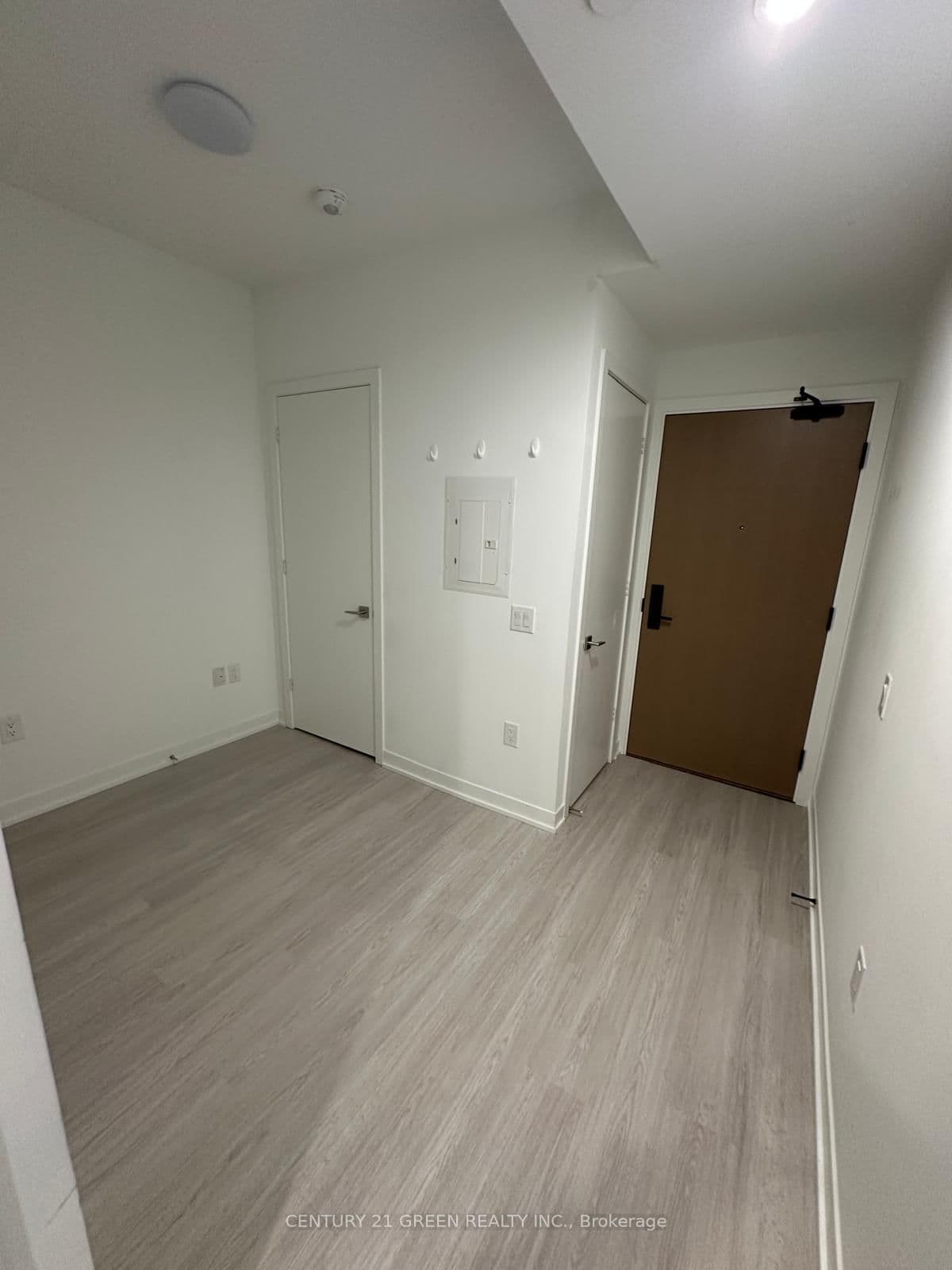 195 McCaul Street, Unit 414 - Image 2