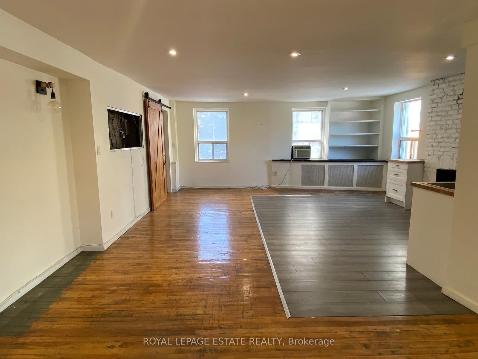 155 Richmond Street E - Image 2