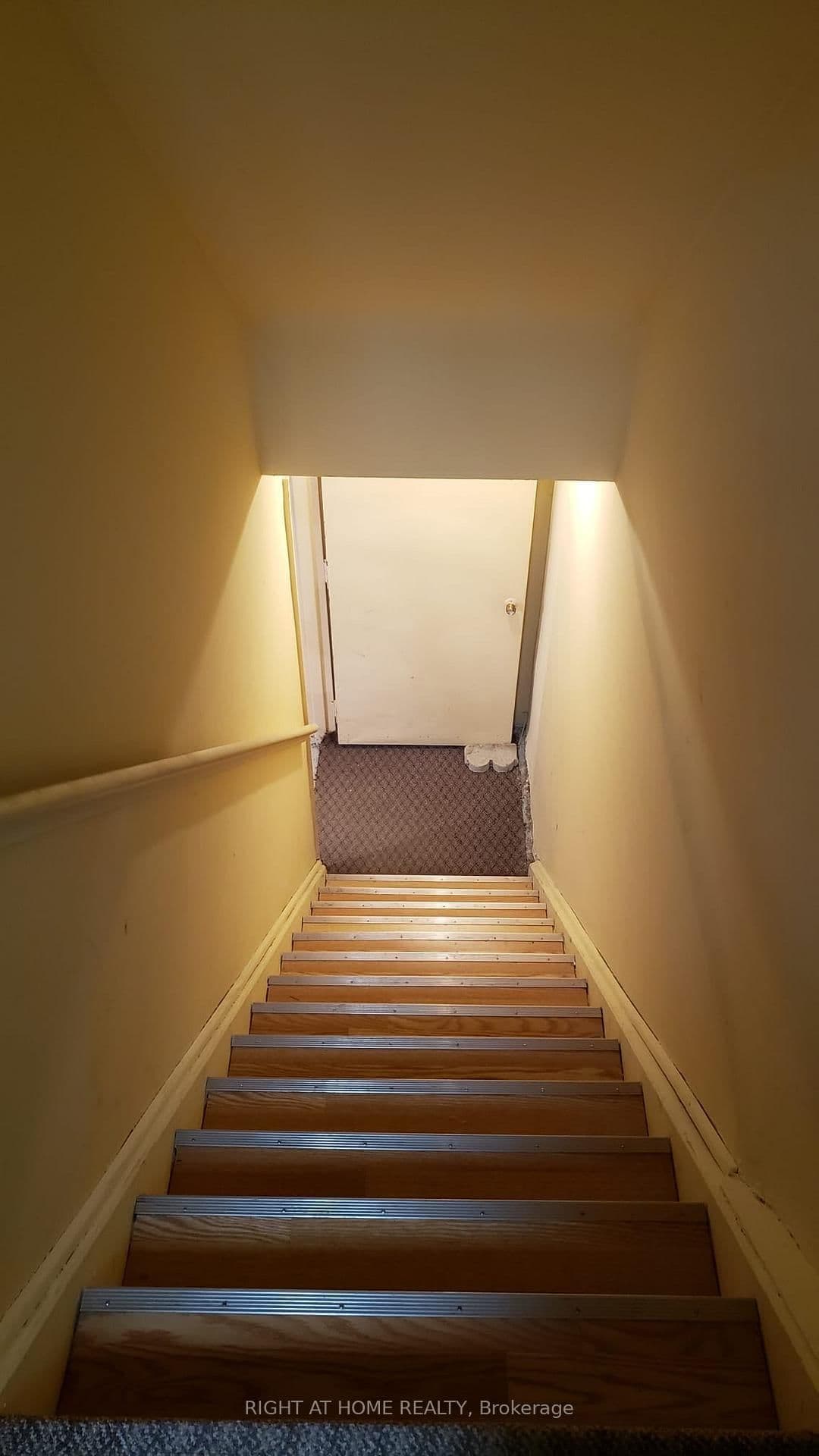 5889 Bathurst Street - Image 5