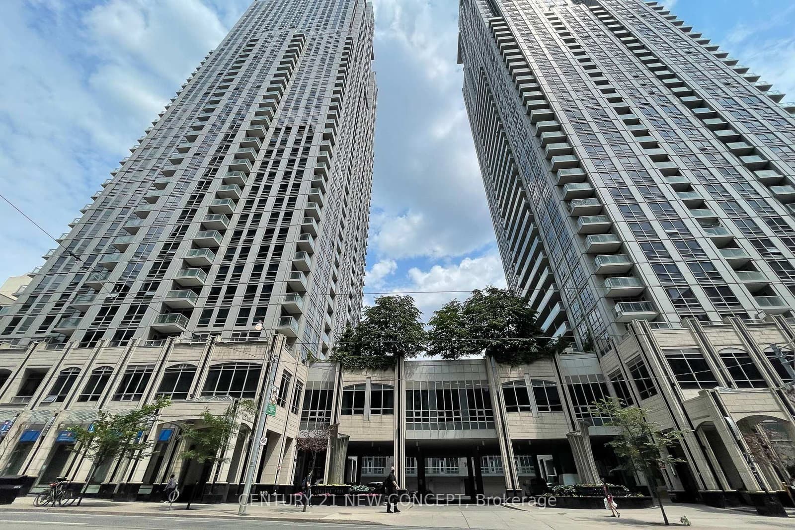 761 Bay Street, Unit 404 - Image 1
