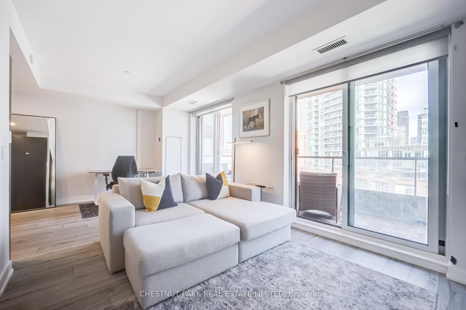 168 King Street E, Unit 914 - Image 6