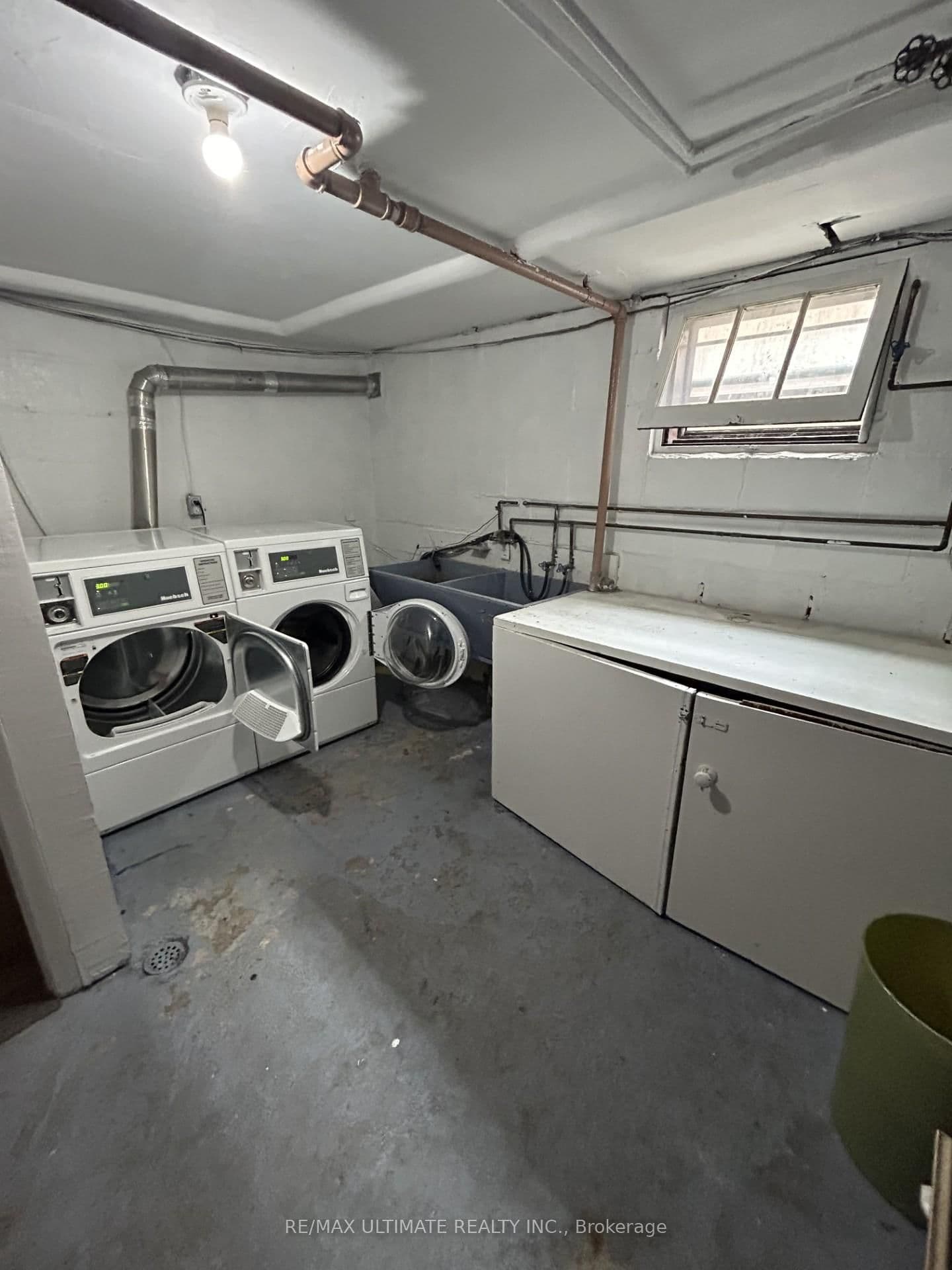 19 Castlefield Avenue, Unit 1 - Image 6