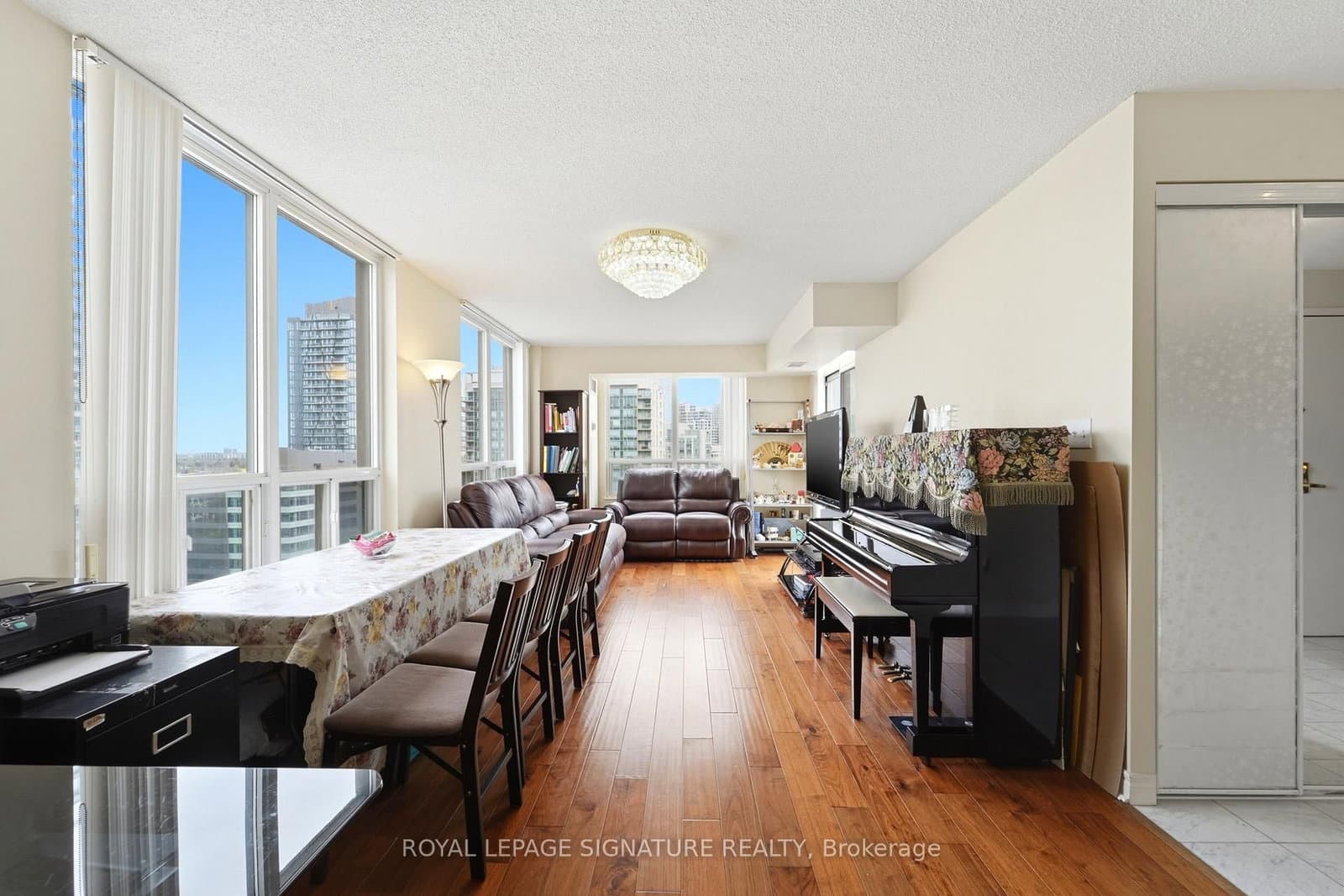28 Empress Avenue, Unit 2302 - Image 2