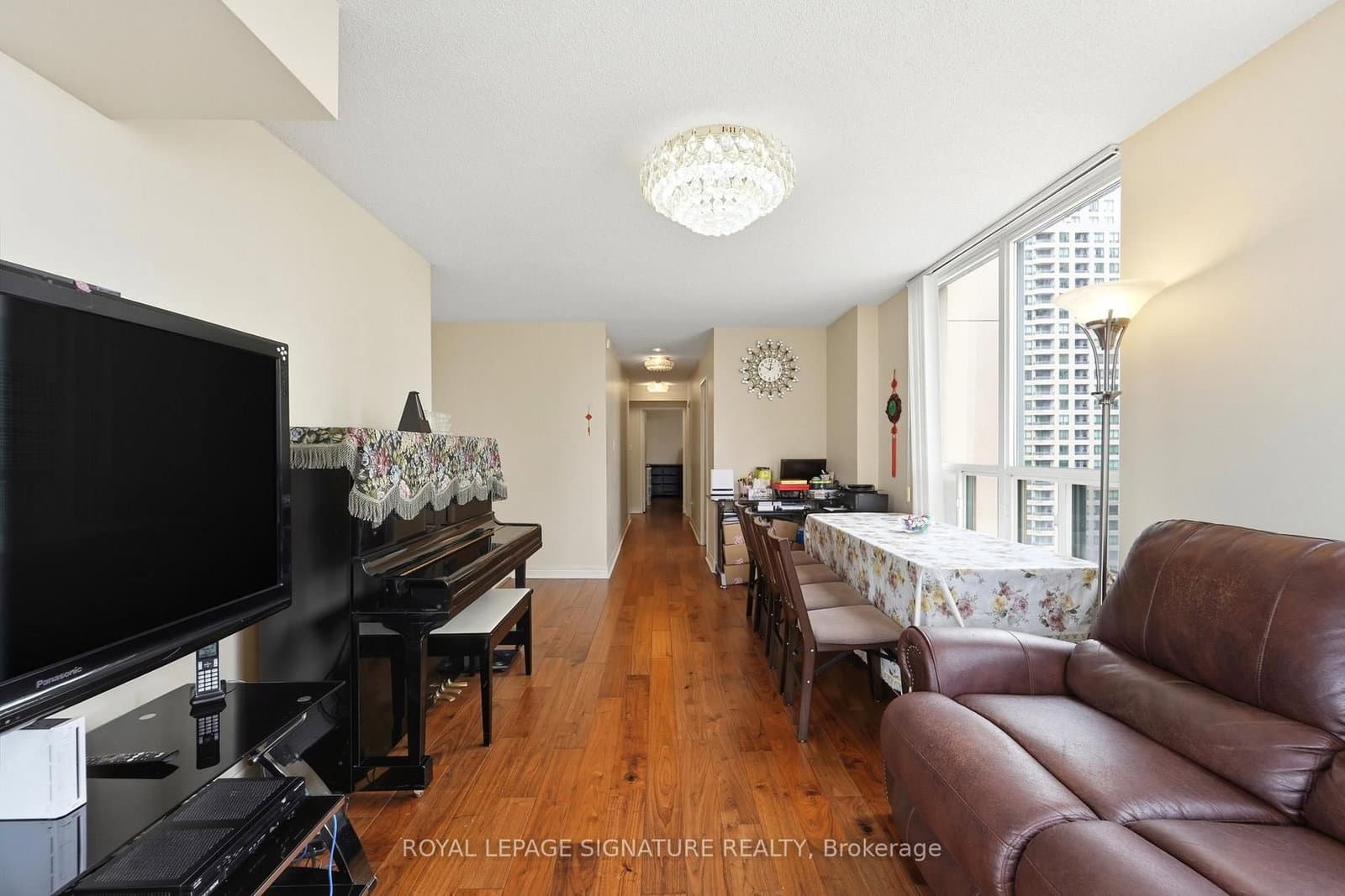 28 Empress Avenue, Unit 2302 - Image 4