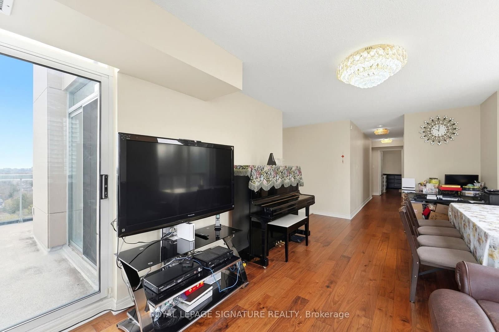 28 Empress Avenue, Unit 2302 - Image 5