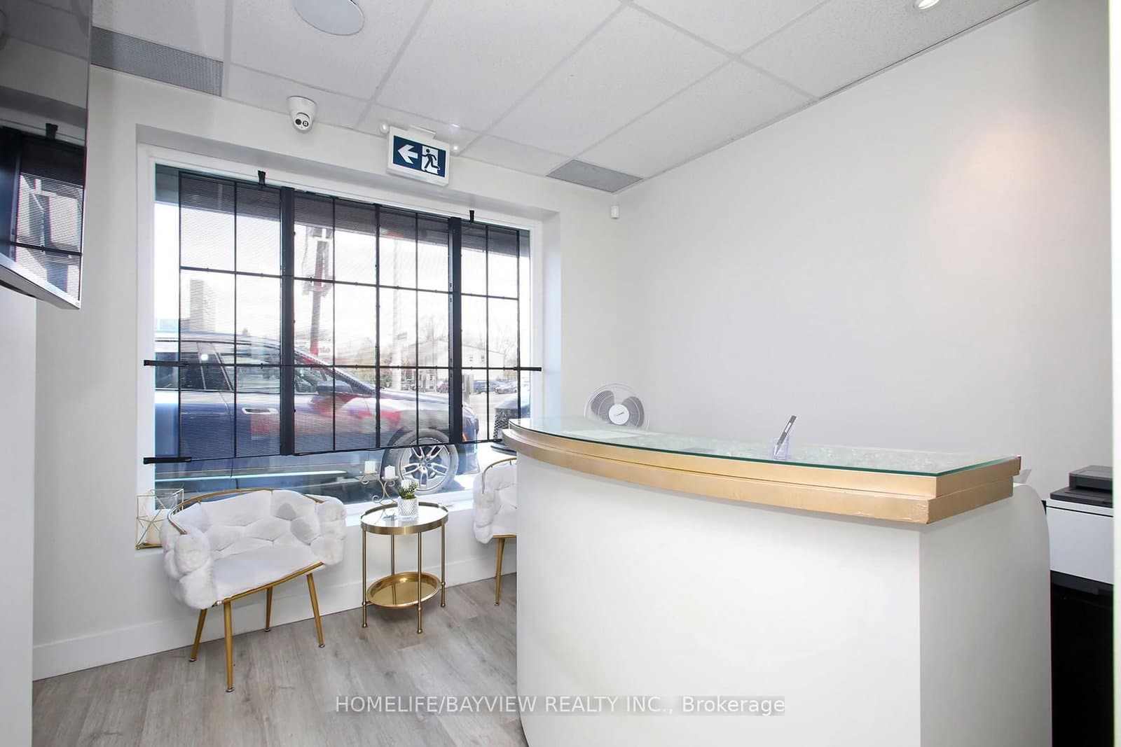 6166 Yonge Street - Image 4
