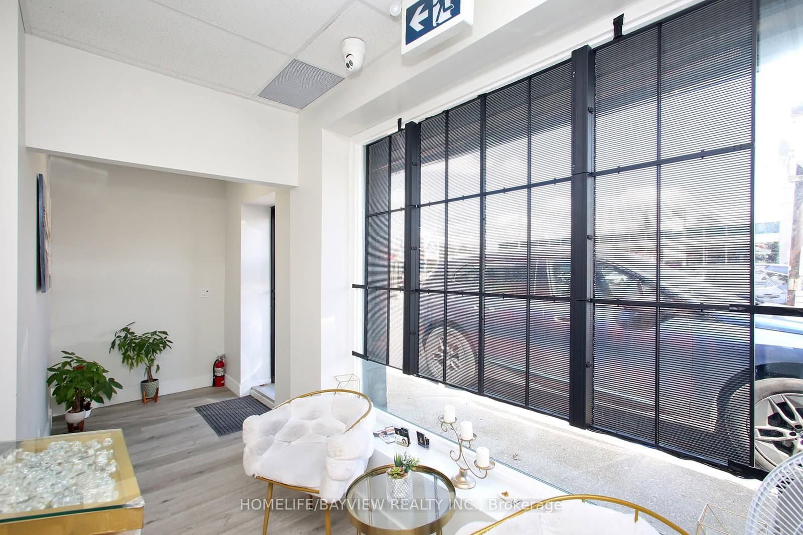 6166 Yonge Street - Image 5