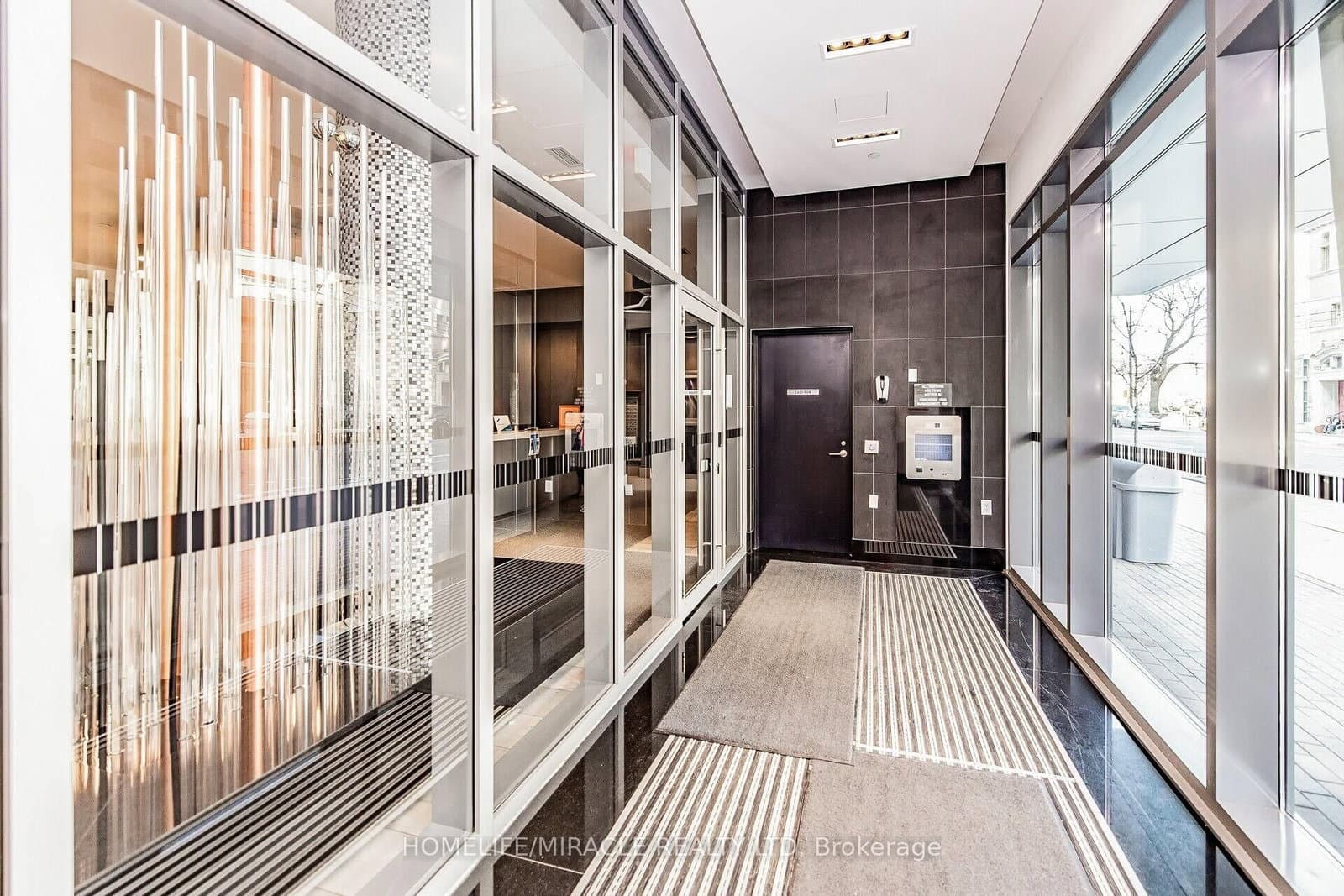 525 Adelaide Street W, Unit 501 - Image 3