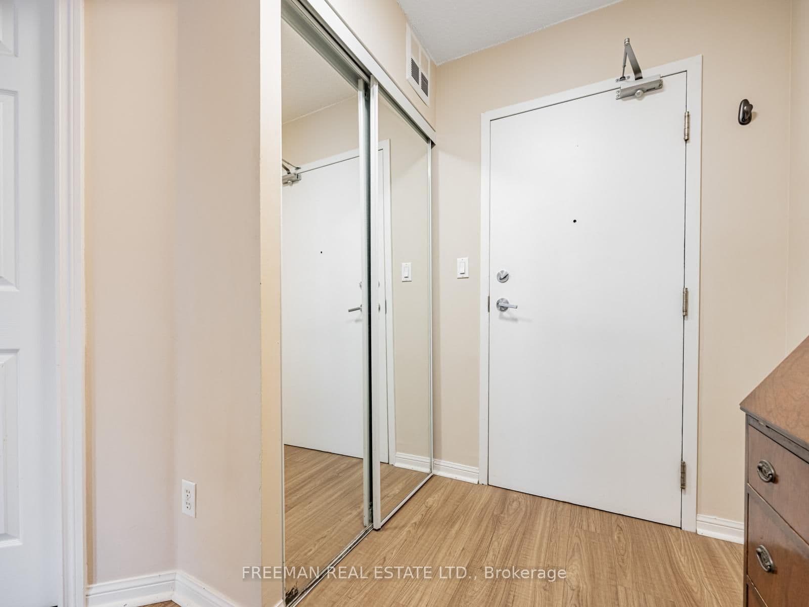 260 Merton Street, Unit 508 - Image 3