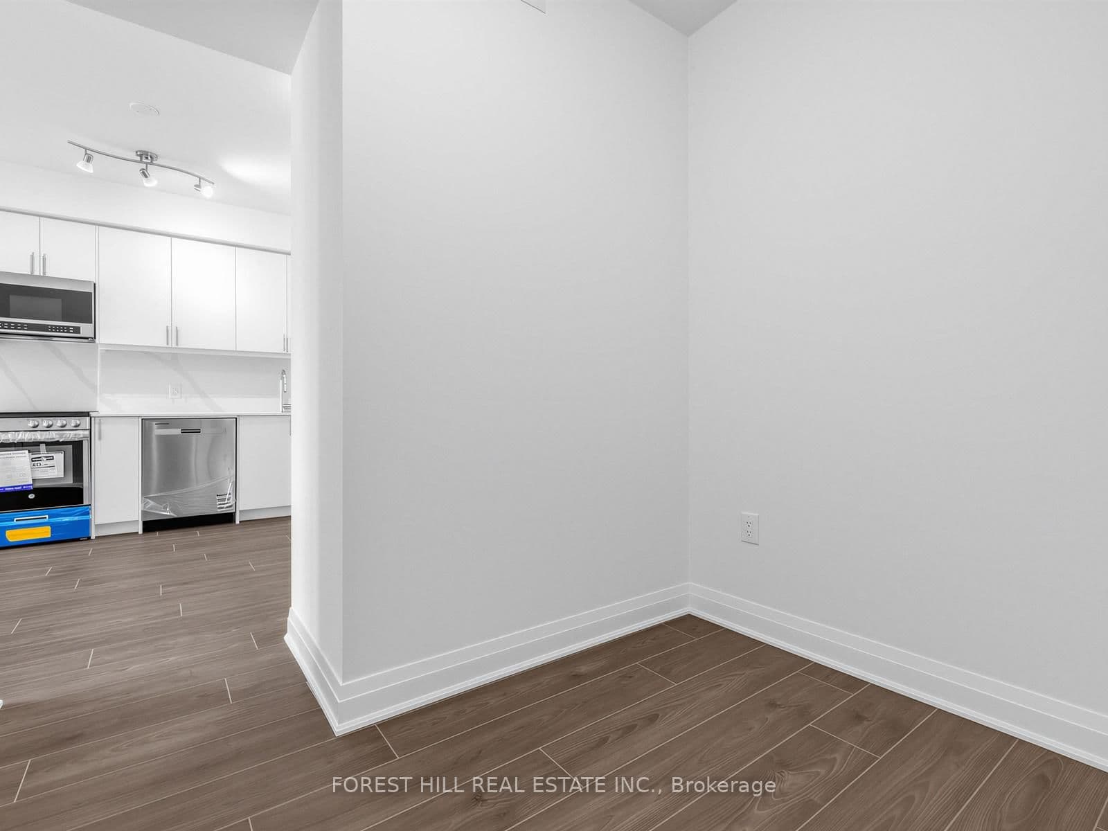 700 Sheppard Avenue W, Unit 602 - Image 5