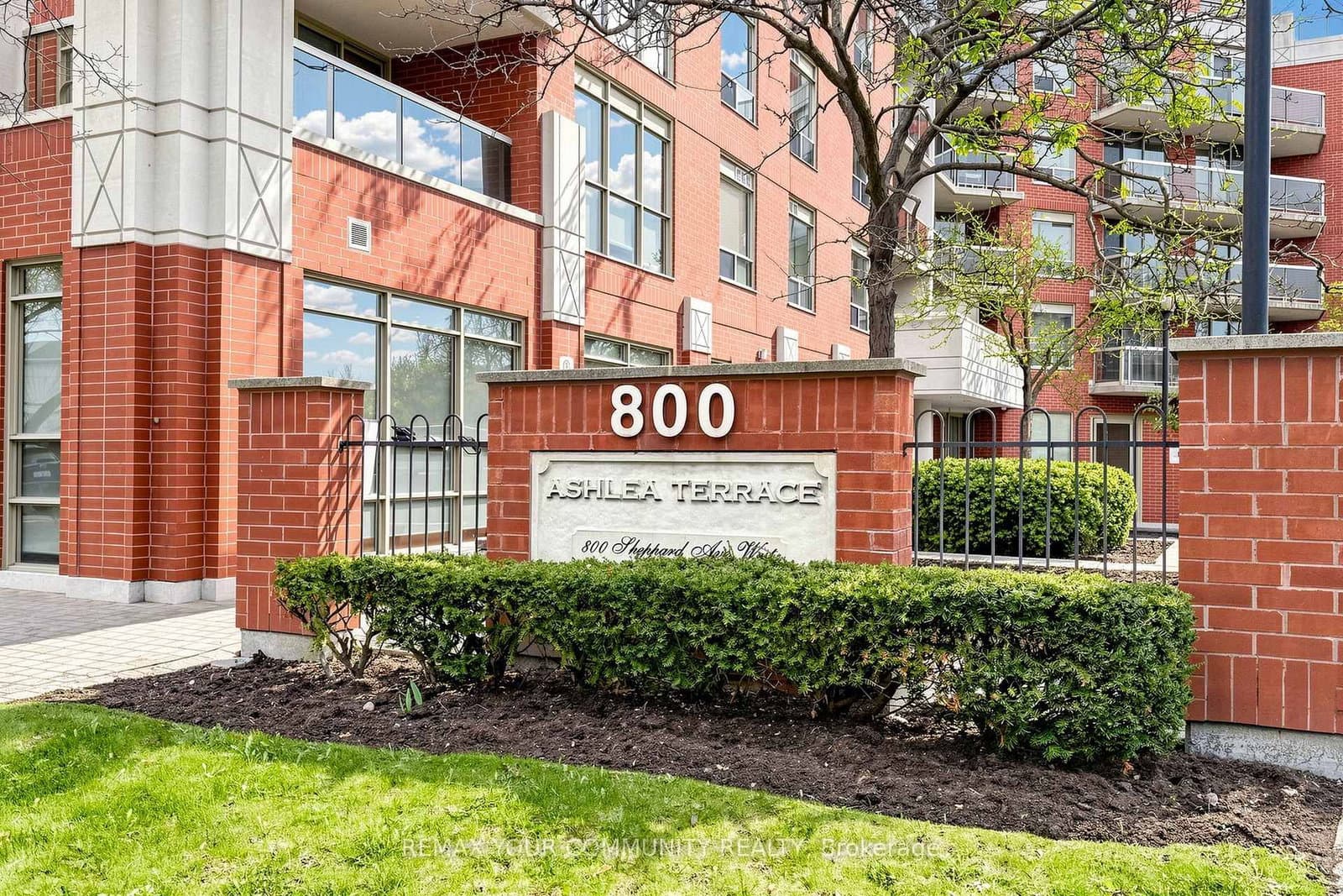800 Sheppard Avenue W, Unit 506 - Image 1