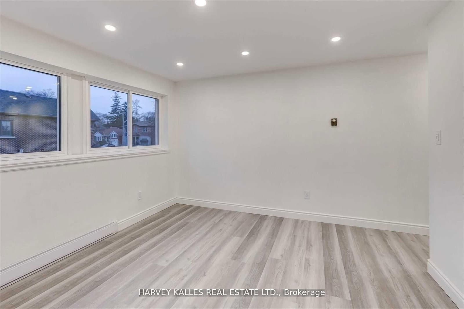 901 Millwood Road, Unit B - Image 2