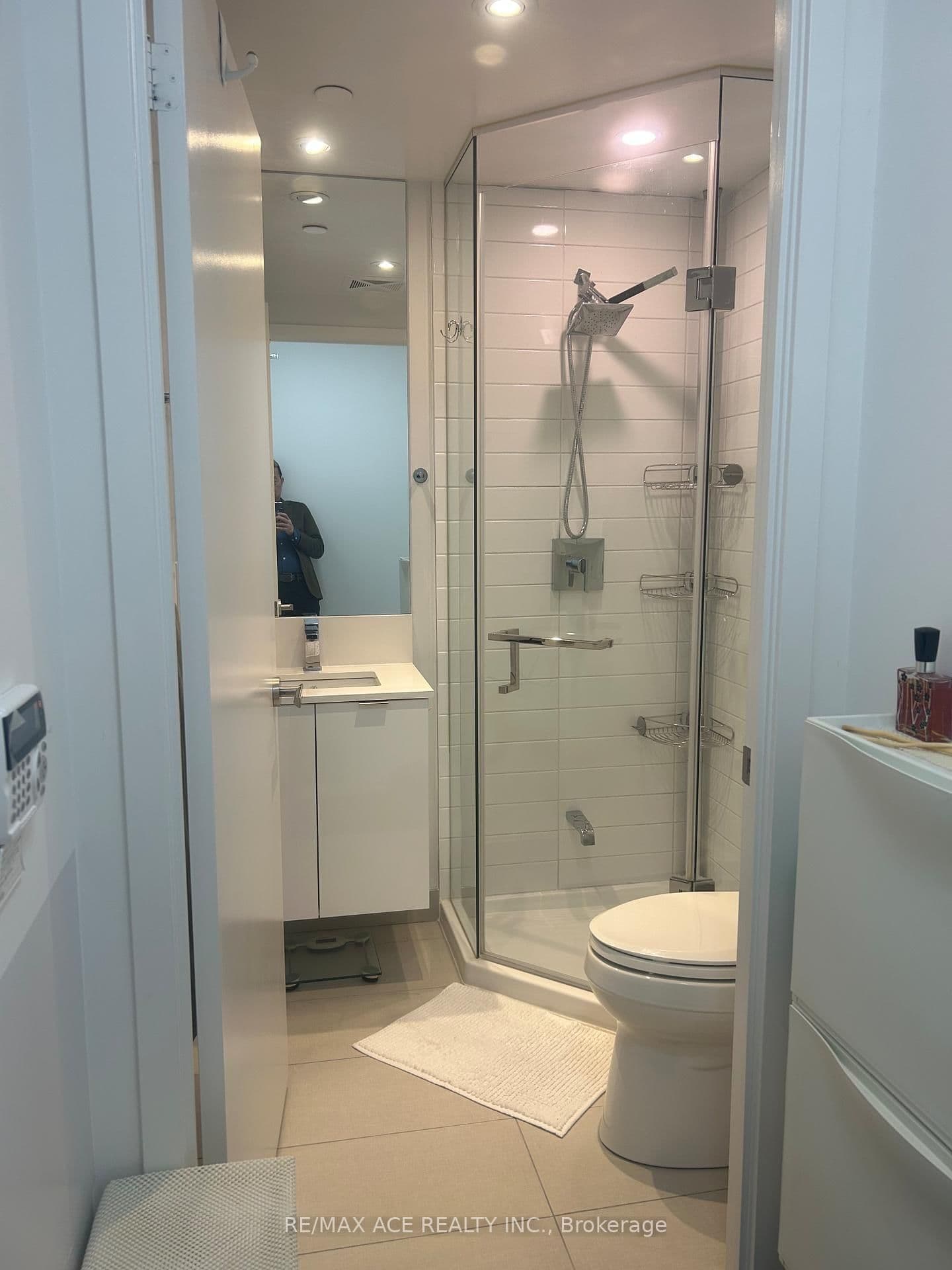 195 Redpath Avenue, Unit 2314 - Image 5