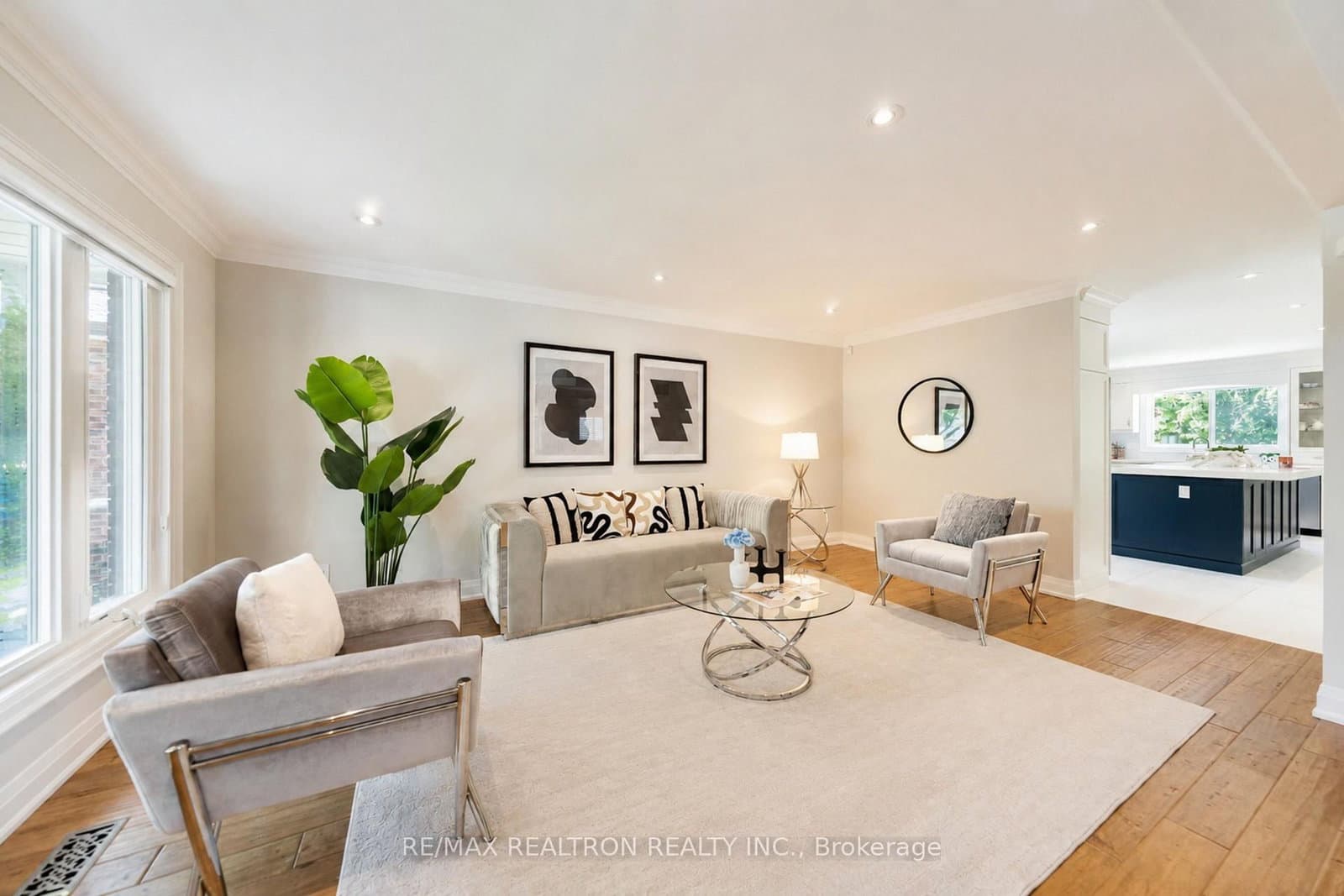 90 Holmes Avenue - Image 6