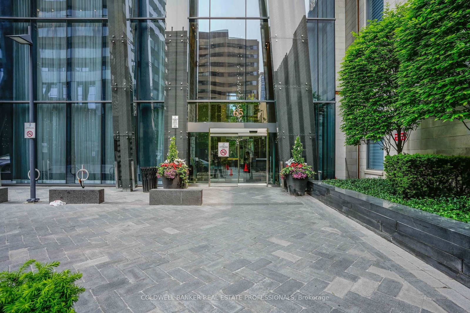 65 St Mary Street, Unit 2202 - Image 5