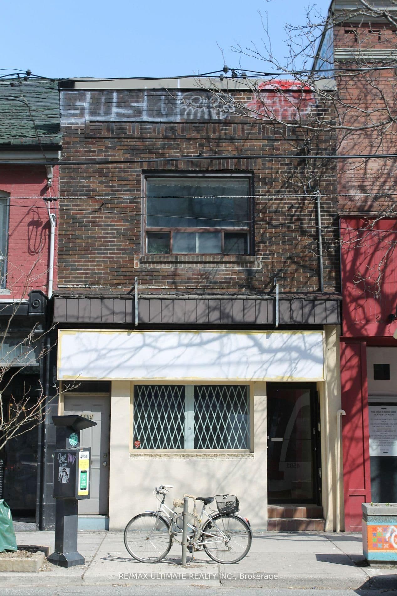1190 Queen Street W - Image 4