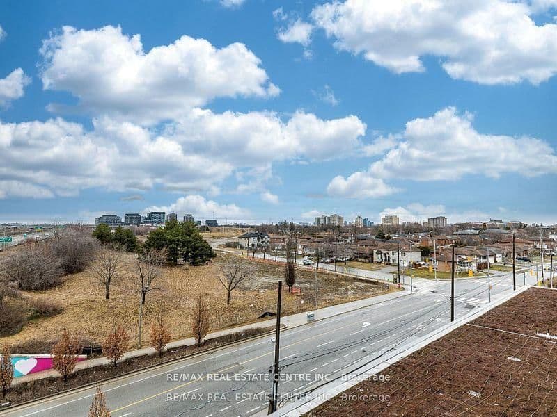 120 Varna Drive, Unit 605 - Image 2