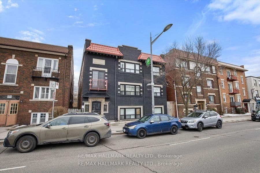 595 St Clair Avenue W, Unit 4 - Image 1