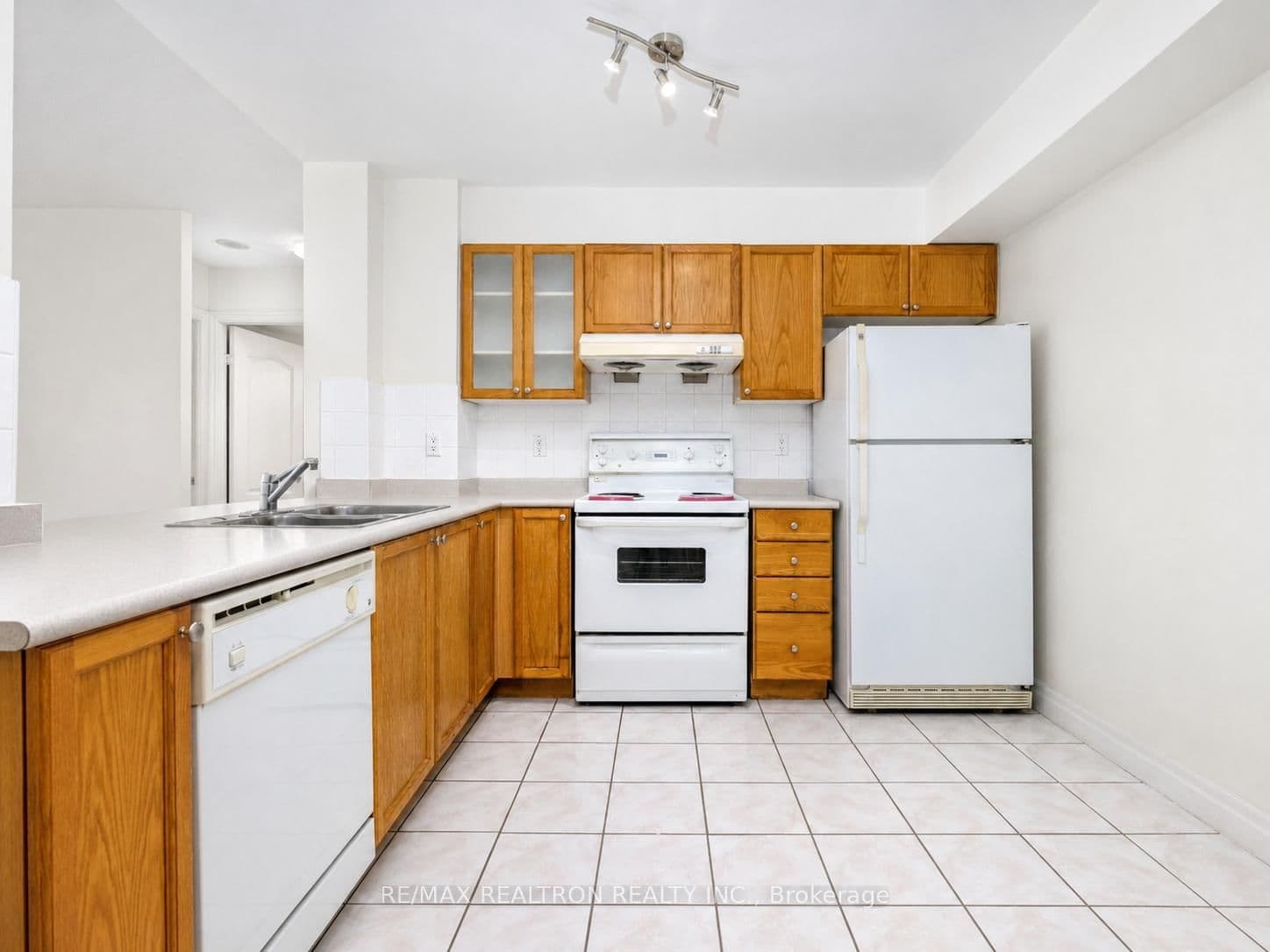 188 Doris Avenue, Unit 803 - Image 6