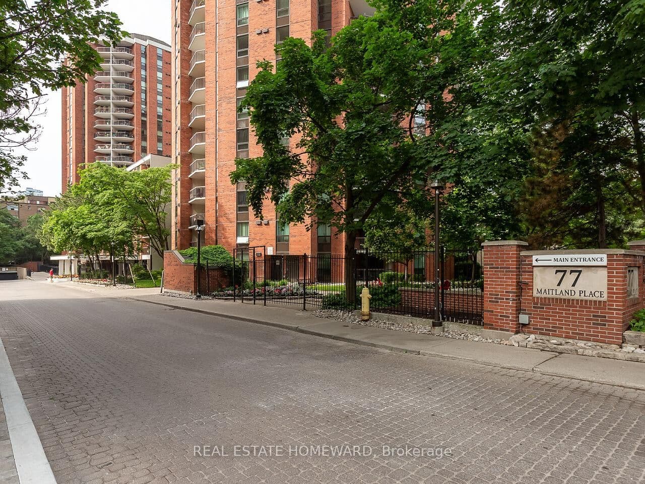 77 Maitland Place, Unit 623 - Image 2