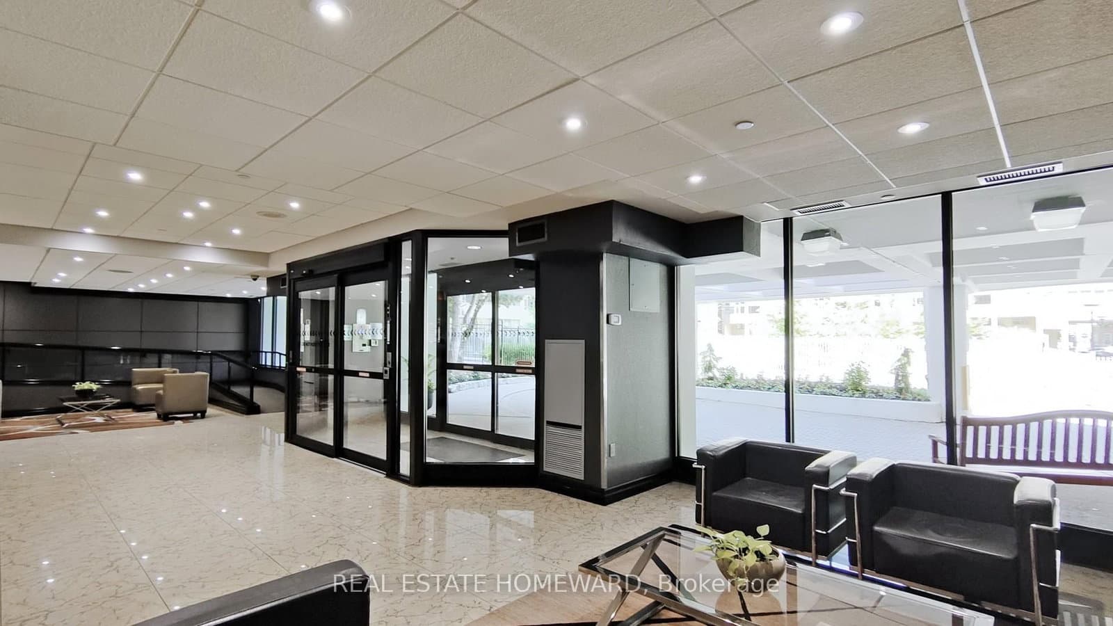 77 Maitland Place, Unit 623 - Image 3