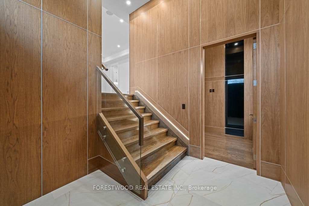 291 Poyntz Avenue - Image 5