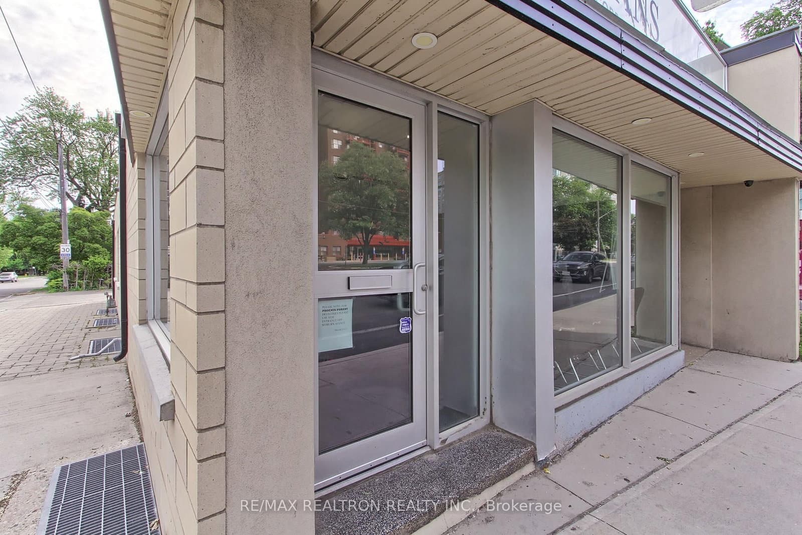 3173 Bathurst Street, Unit Main Floor - Image 4