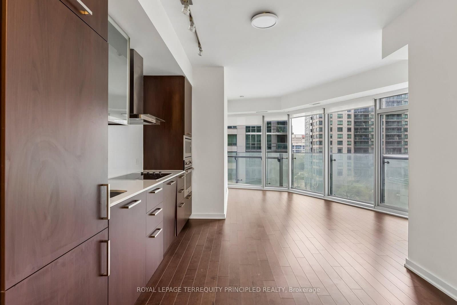 12 York Street, Unit 307 - Image 4