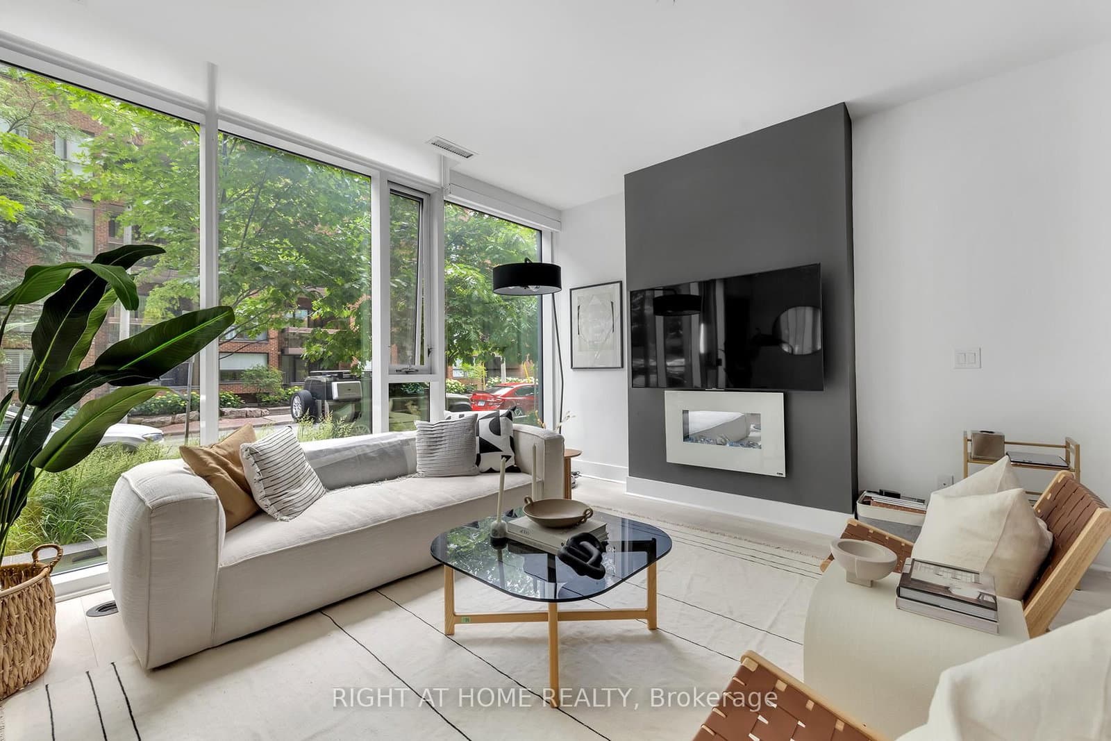 32 Davenport Road, Unit TH 101 - Image 2