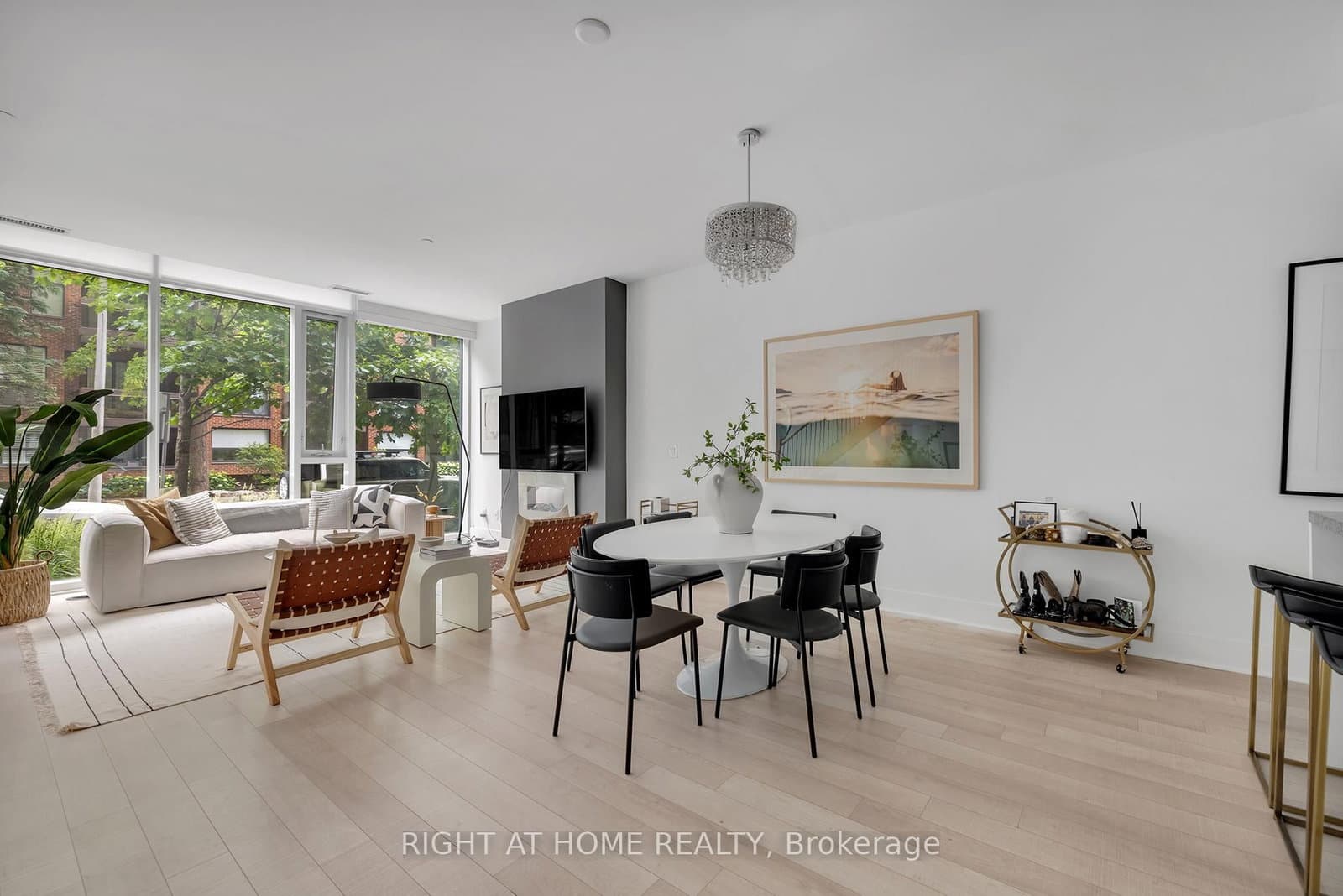 32 Davenport Road, Unit TH 101 - Image 6