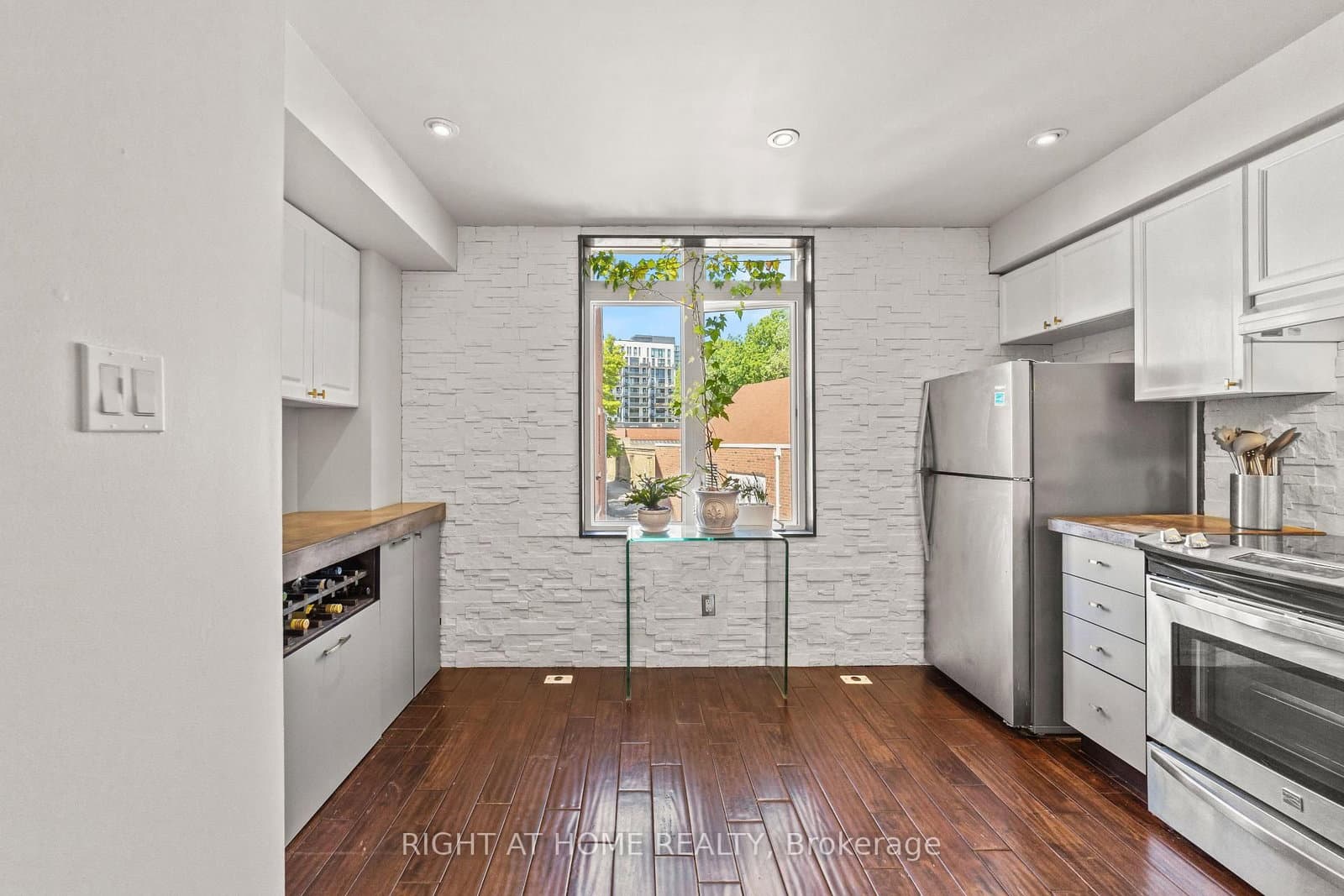12 Sudbury Street, Unit 2608 - Image 5