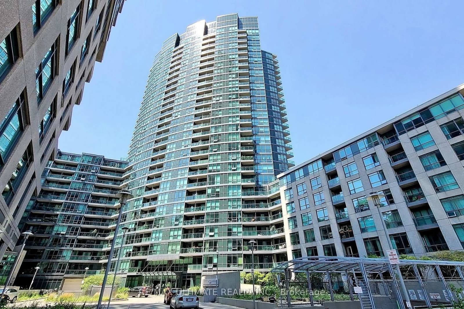 231 Fort York Boulevard, Unit 228 - Image 6