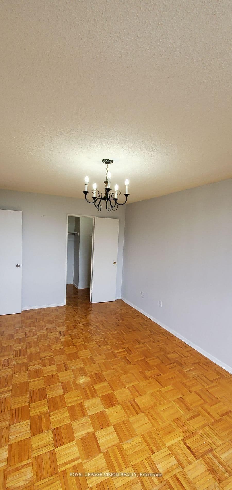 20 Edgecliff Golfway, Unit 1202 - Image 5