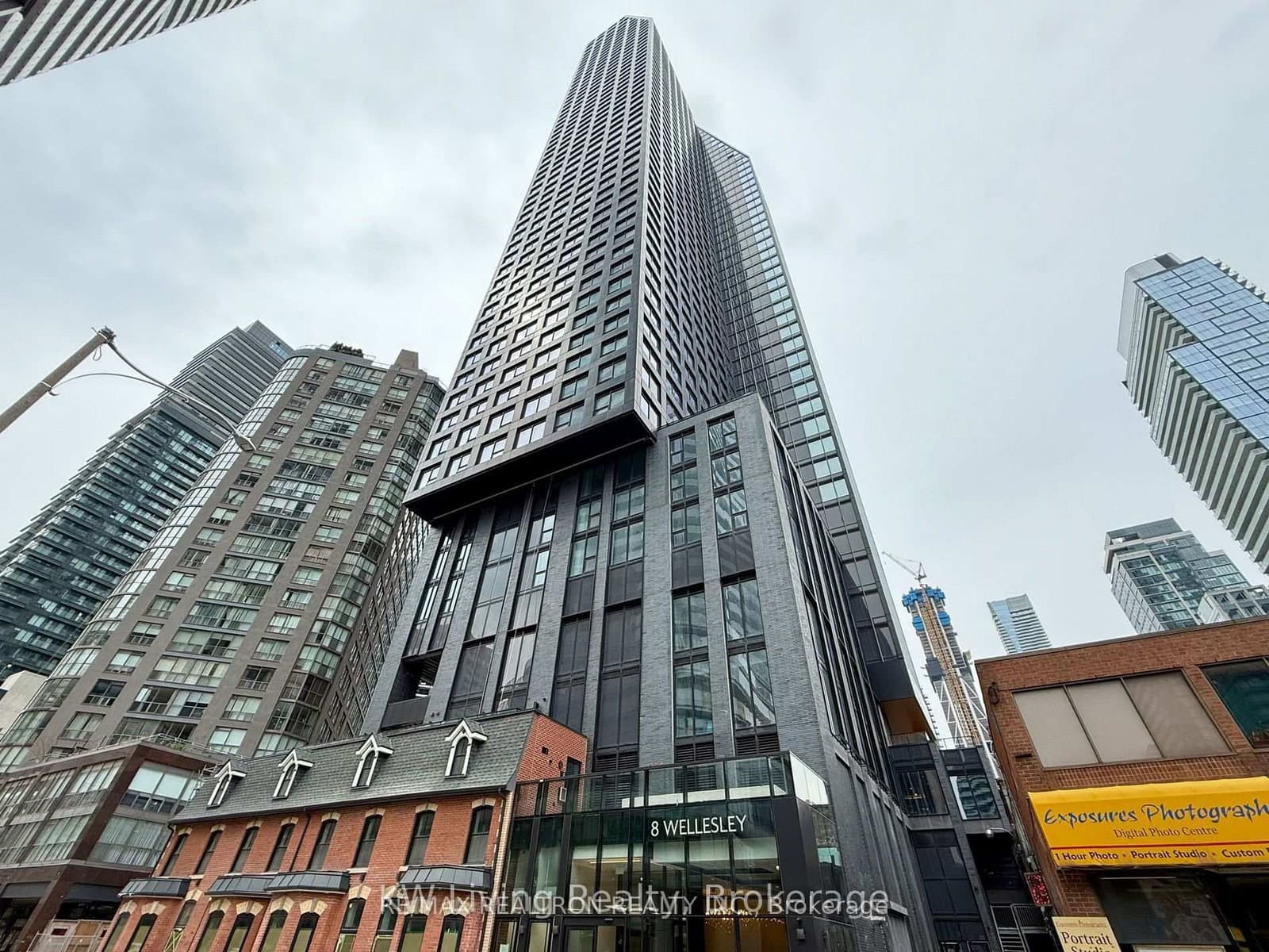 8 Wellesley Street W, Unit 806 - Image 1