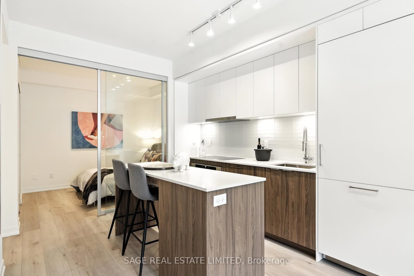 863 St Clair Avenue W, Unit 206 - Image 3