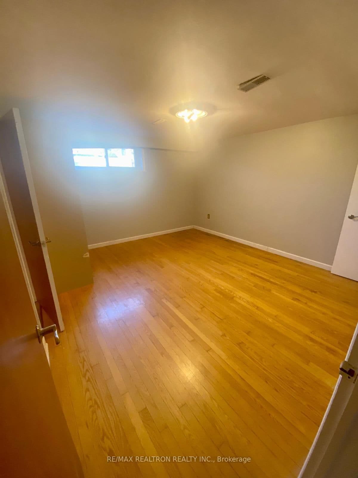 26 Cavotti Crescent - Image 4