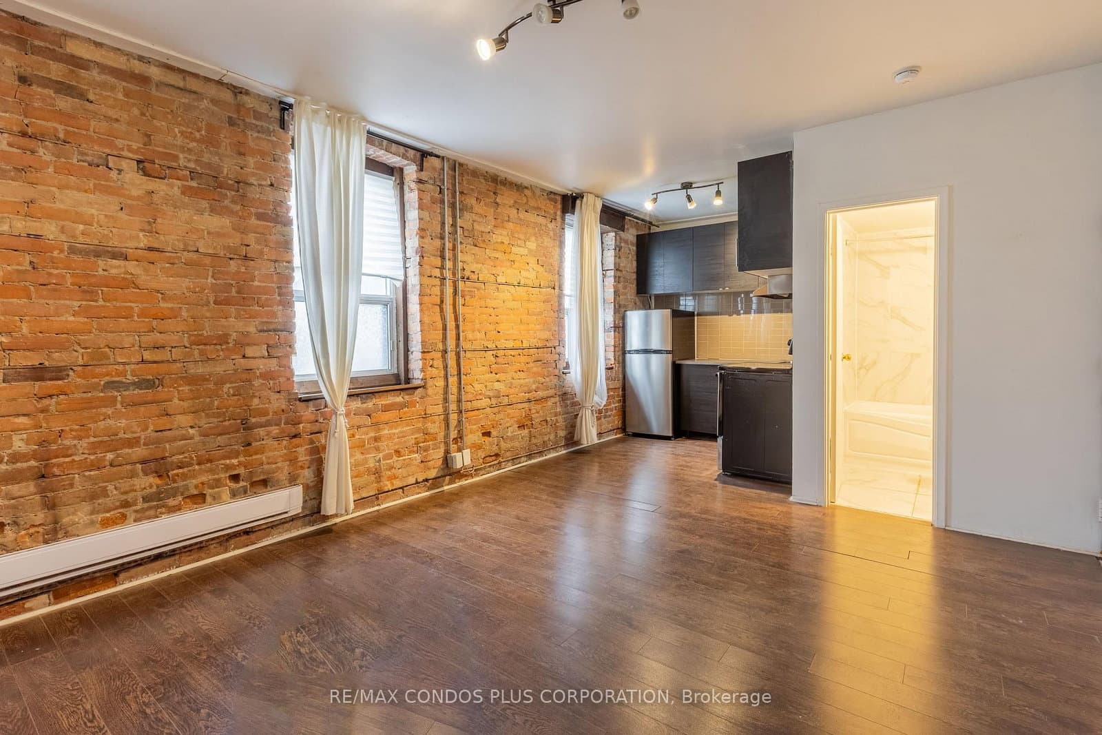225 Gladstone Avenue, Unit 105 - Image 5