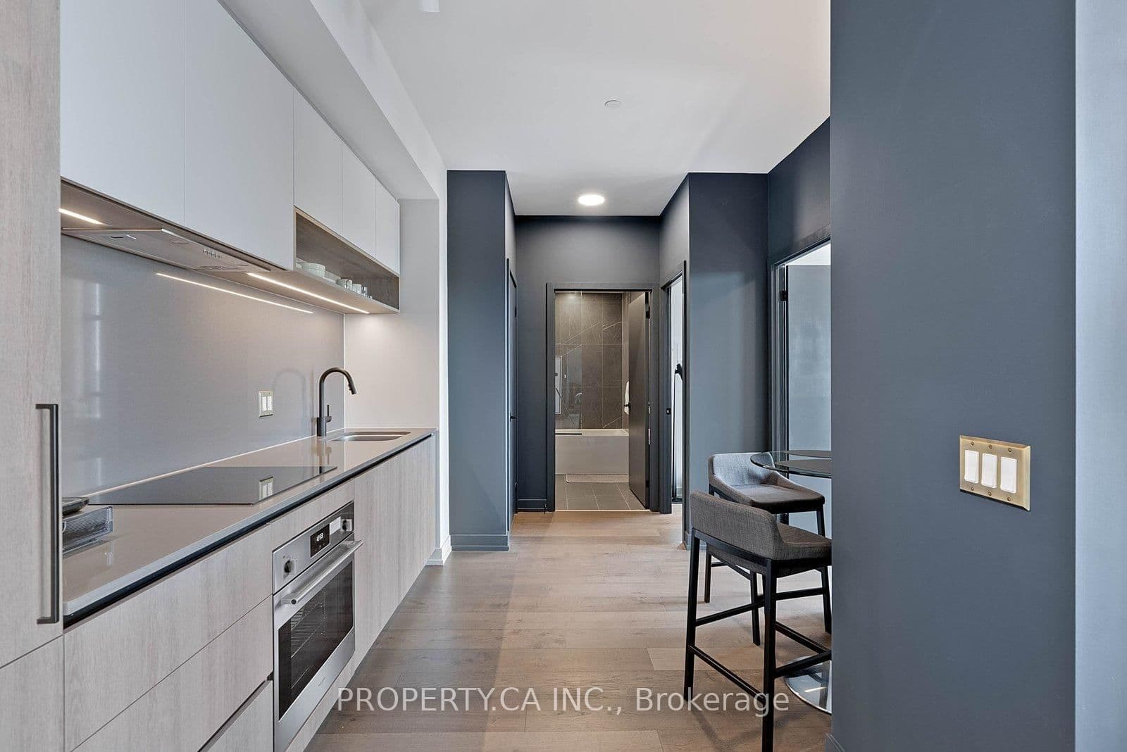181 Sterling Road, Unit UPH02 - Image 6