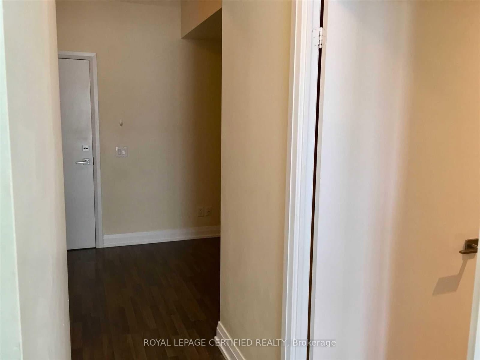 565 Wilson Avenue, Unit 606W - Image 4