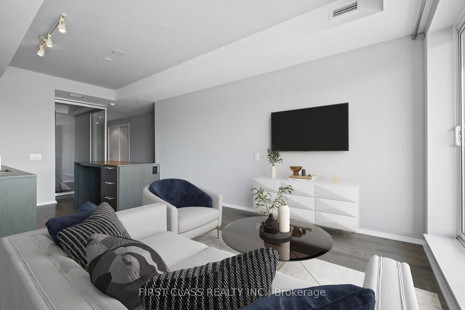 783 Bathurst Street, Unit 413 - Image 6