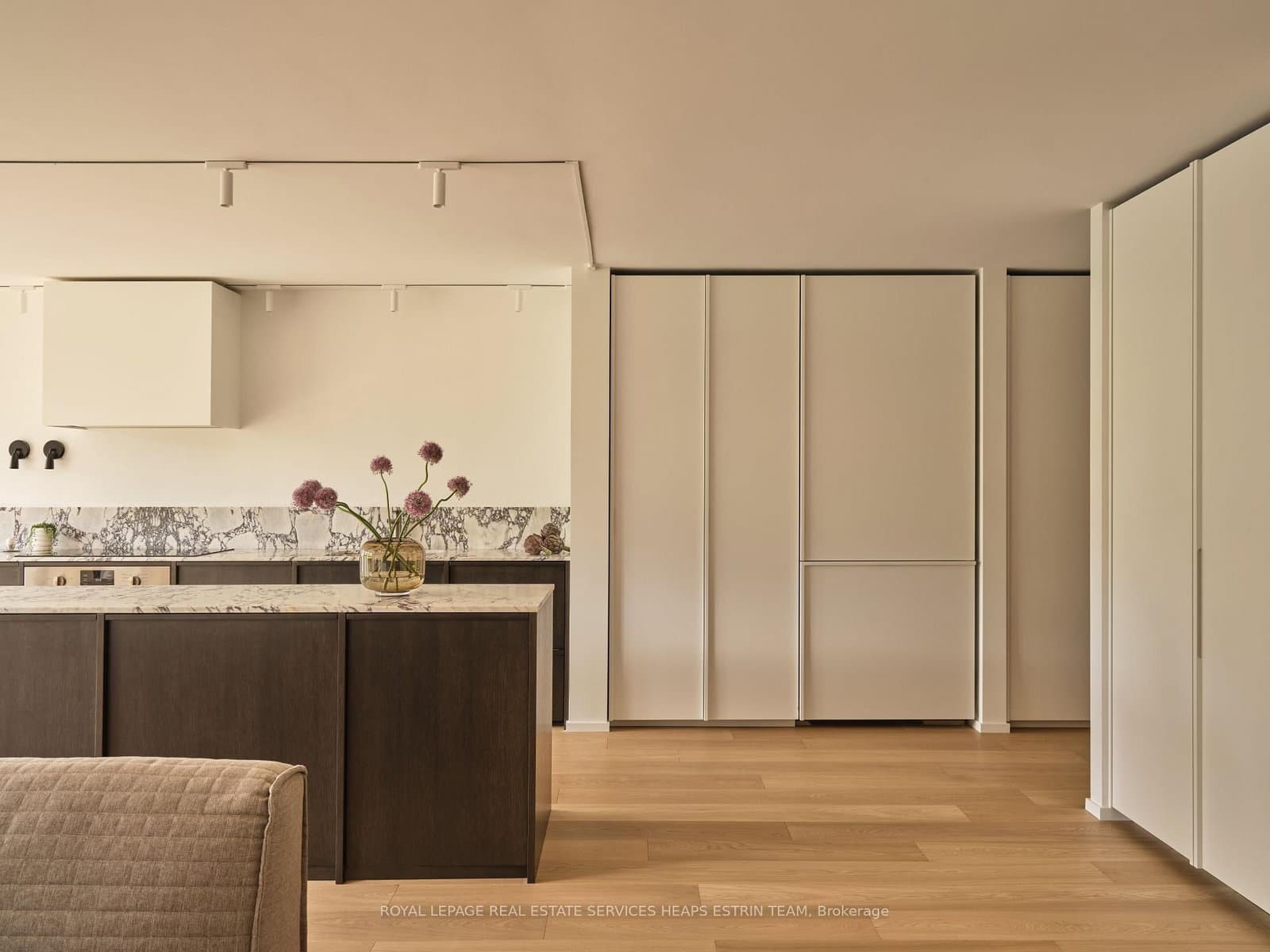 225 Davenport Road, Unit 514 - Image 3