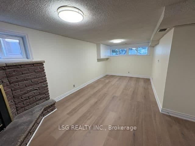 268 Pleasant Avenue, Unit Lower - Image 4