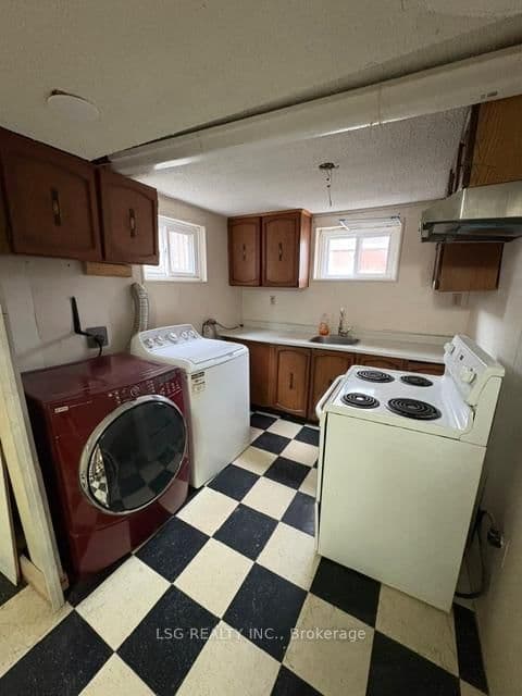 268 Pleasant Avenue, Unit Lower - Image 5
