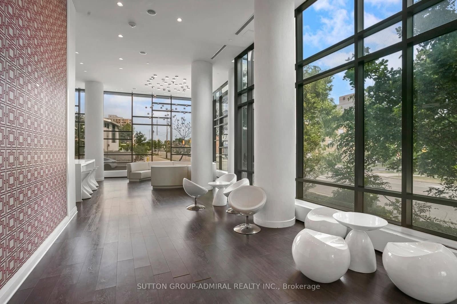 68 Canterbury Place, Unit PH09 - Image 4